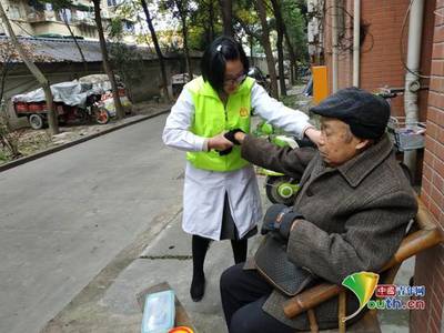 青白江家庭醫生團隊 58支健康守護隊，貼心服務暖萬家